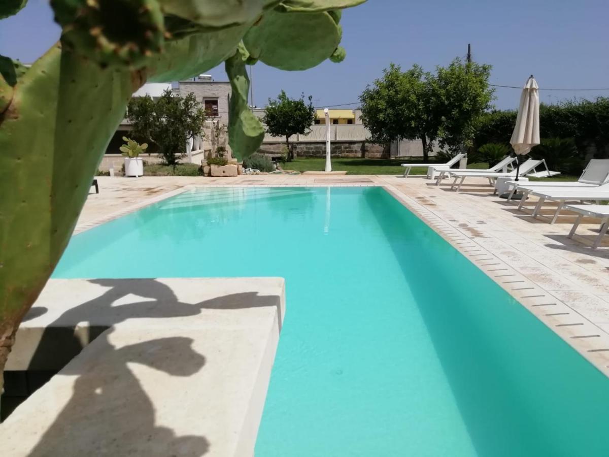 Il Giardino Del Tiglio Bed & Breakfast Uggiano La Chiesa Luaran gambar