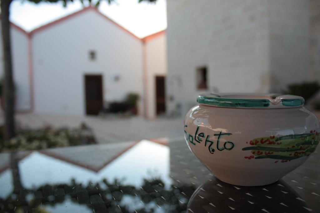 Il Giardino Del Tiglio Bed & Breakfast Uggiano La Chiesa Luaran gambar
