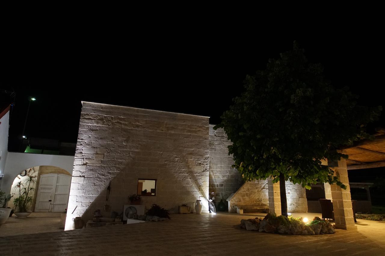 Il Giardino Del Tiglio Bed & Breakfast Uggiano La Chiesa Luaran gambar